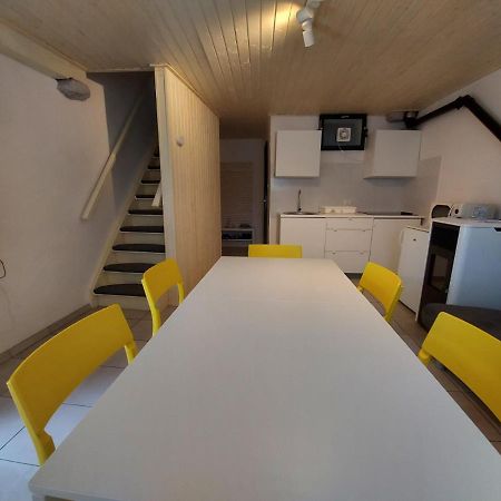 Apartmaji Hedera コメン エクステリア 写真