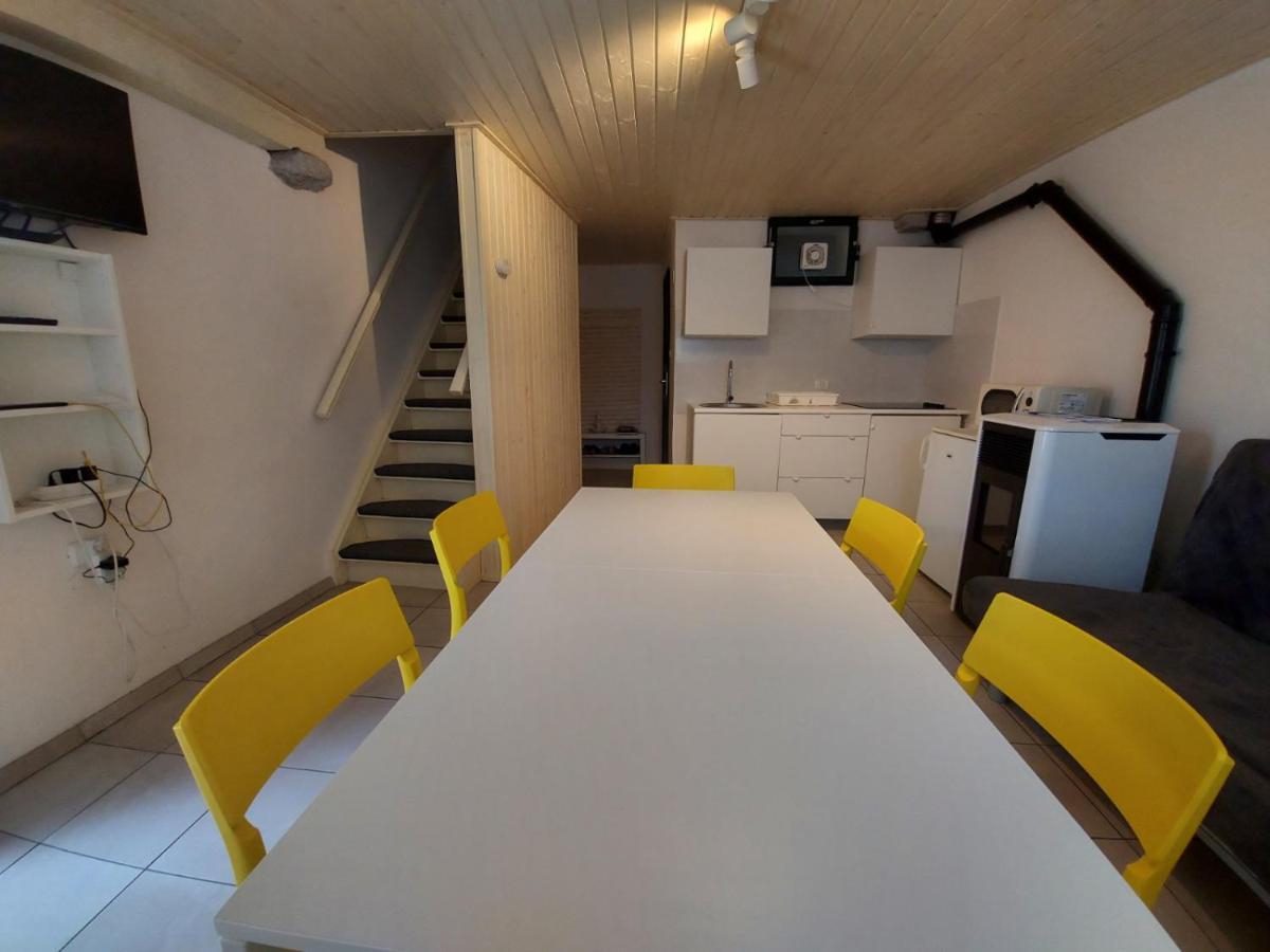 Apartmaji Hedera コメン エクステリア 写真