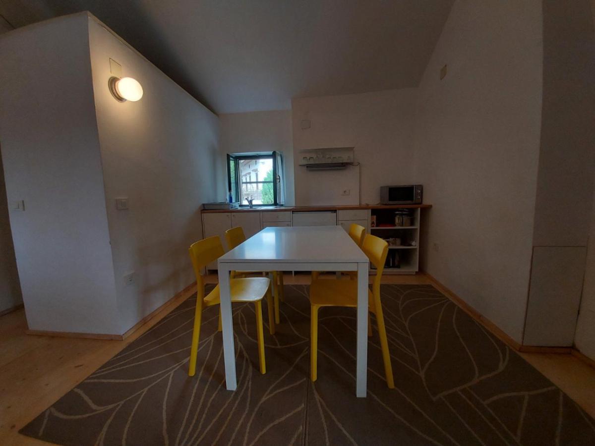 Apartmaji Hedera コメン エクステリア 写真